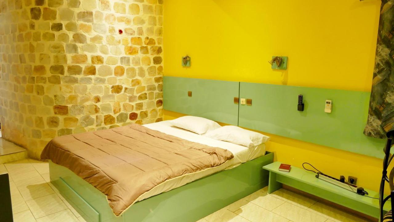 Residence Hoteliere Oceane Lomé Exteriör bild